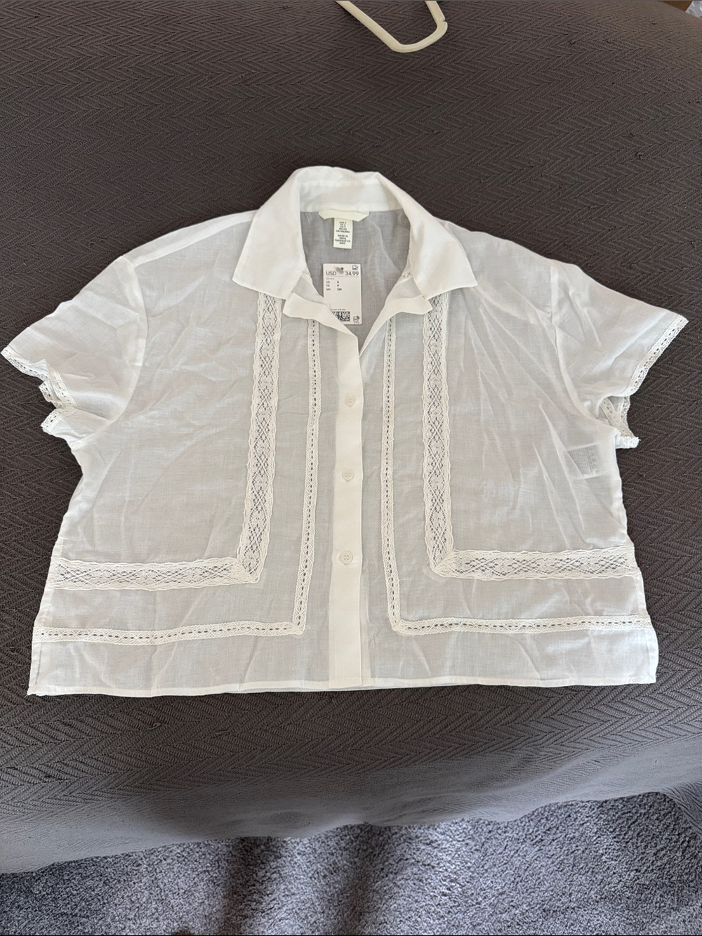 H&M Off White Lightweight Short sleeve Button Blouse Sz S NWT